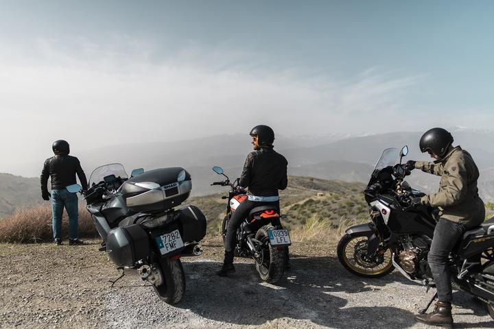 Actual product image TomTom Rider 550 Premium Pack (4.30")