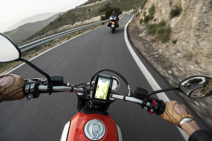 Image du produit TomTom Pack Premium Rider 550 (4.30")