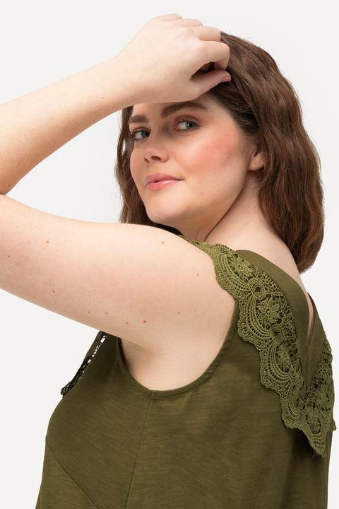 Immagine prodotto Ulla Popken Top dal taglio lungo e smanicato in cotone biologico con pizzo e scollo a V (46, 48)