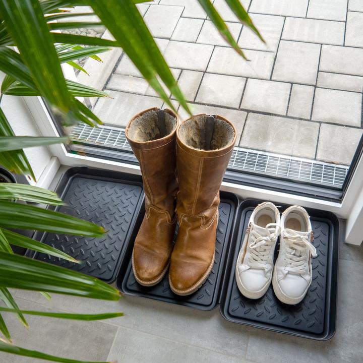 Actual product image Intirilife Shoe drip tray Shelf with raised edge (35 x 27.5 x 4.5 cm)