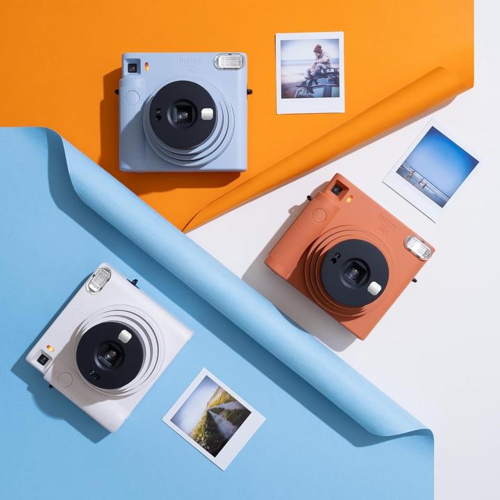 Actual product image Fujifilm instax Square SQ 1