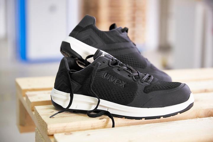 Actual product image Uvex Safety Safety low shoes (S1, 42)