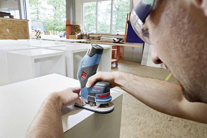 Produktbild Bosch Professional GKF 12V-8 (Kantenfräse)