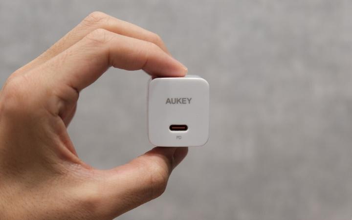 Immagine prodotto Aukey PA-Y20S Bianco per interni (20 W, 1 porzione)