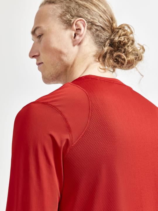 Actual product image Craft Adv Essence Ls Tee Men (L)
