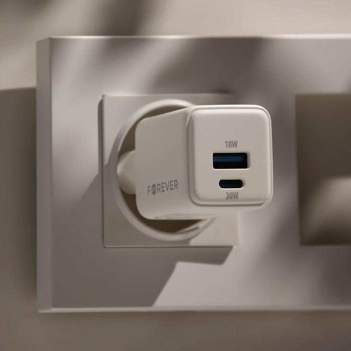 Actual product image Forever TC-08-30AC GaN PD QC charger 1x USB-C 1x USB 30W white (30 W)