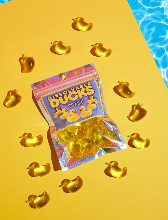 Actual product image Bare Boutique Auflösbare Enten — Badeperlen in Entenform mit Zitronenduft (Bath pearls)