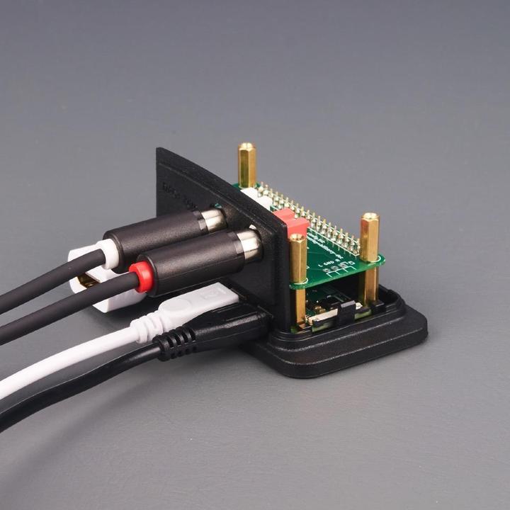 Actual product image Sertronics HighPi Case for HiFiBerry DAC+