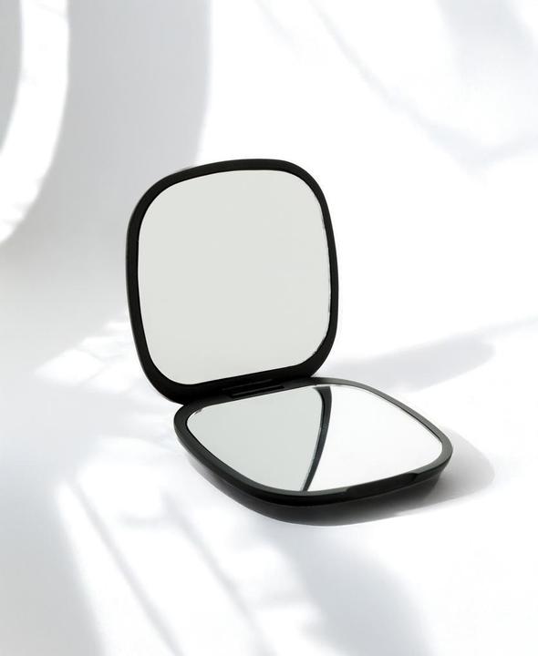 Actual product image Xd Collection Reflecta Recycled Plastic Hand Mirror