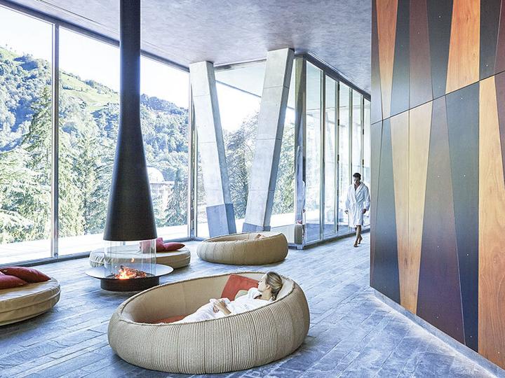 Immagine prodotto Smartbox Relax alle Terme San Pellegrino per 2 persone: accesso di 1 giorno con kit termale e pranzo (2 pers.)