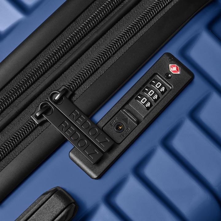 Actual product image Redolz Essentials 18 4-wheel cabin trolley 55 cm with stretch fold (44 l)