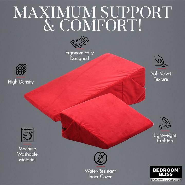 Actual product image Bedroom Bliss Love Cushion Set Rot