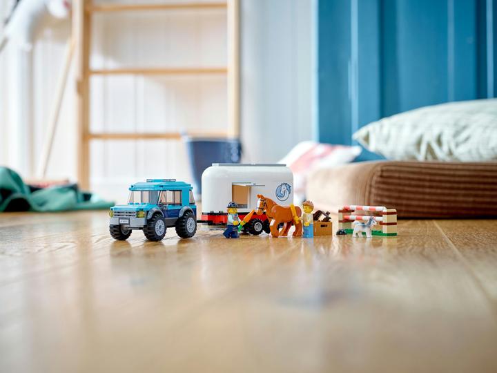 Produktbild LEGO SUV mit Pferdeanhänger (60327, LEGO City)