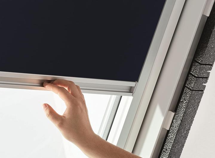 Produktbild Roto Verdunkelungsrollo für Dachfenster Designo R4/R7