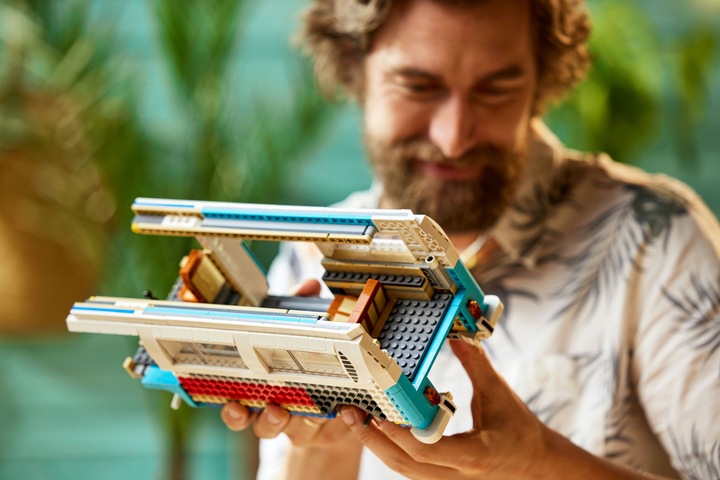 Produktbild LEGO Volkswagen T2 Campingbus (10279, LEGO Creator Expert, LEGO Seltene Sets)