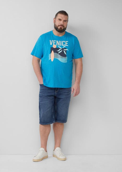 Produktbild S.Oliver T-Shirt Baumwoll-T-Shirt mit Frontprint und Flammgarnstruktur (XXL)