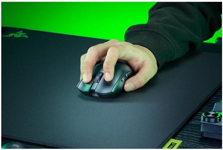 Actual product image Razer Viper V4 Pro (Cable, Wireless)