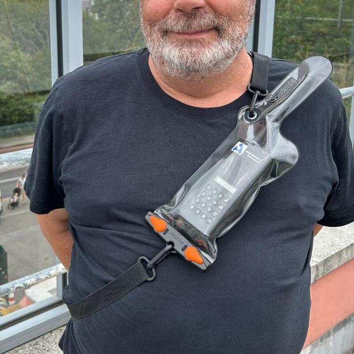 Produktbild Aquapac Bidirektionales Tragegeschirr für VHF-Funksender