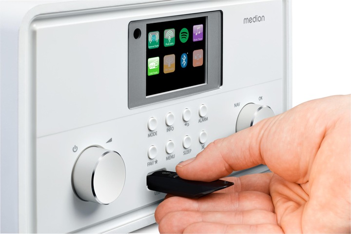 Produktbild Medion LIFE® P85027 STEREO INTERNETRADIO 7,1 cm (2,8") TFT-Display, 25.000+ Internetradiosender & zahlreic (DAB+, Internetradio, UKW, WLAN, Bluetooth)