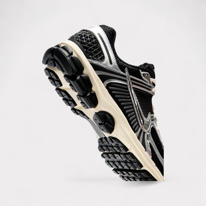 Image du produit Nike Zoom Vomero 5 (41)