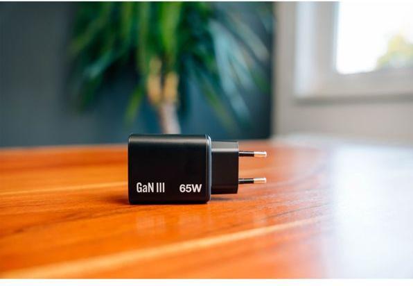 Immagine prodotto Verbatim GaN III Essentials Charger 3 Port 65W USB-A/C black (65 W, 3 porte)