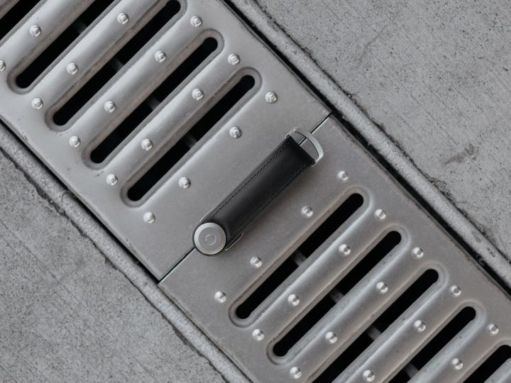 Produktbild Orbitkey Hybrid Leather Key Organiser - Black