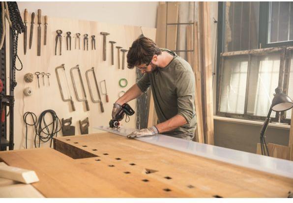 Actual product image Bosch Home & Garden AdvancedCut 18 with battery (Battery chain saw)