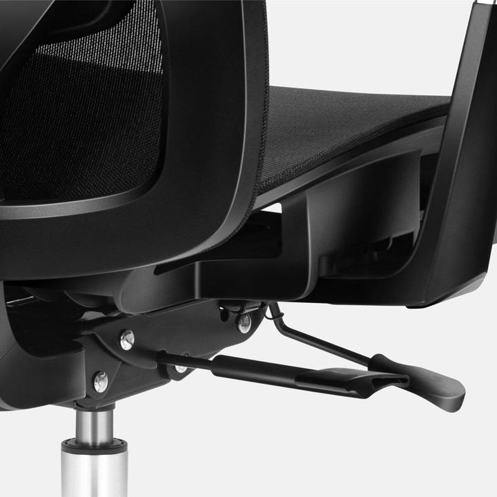 Immagine prodotto Mark Adler Fotel obrotowy Expert 5.3 Black Mesh (46 - 56 cm)