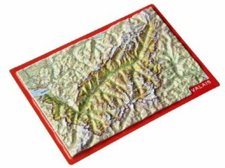 Relief postcard Wallis
