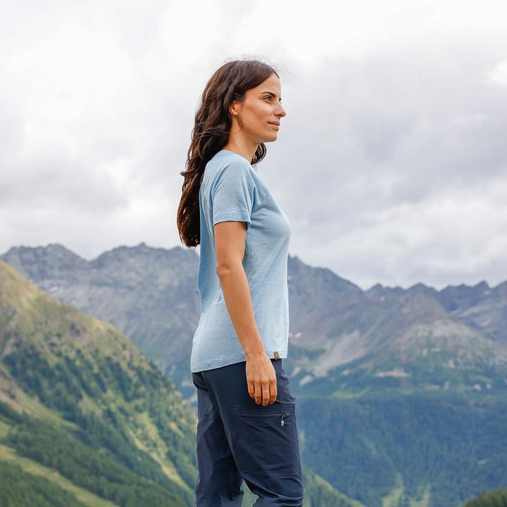 Actual product image Radys R5 Light Merino Crest T (S)