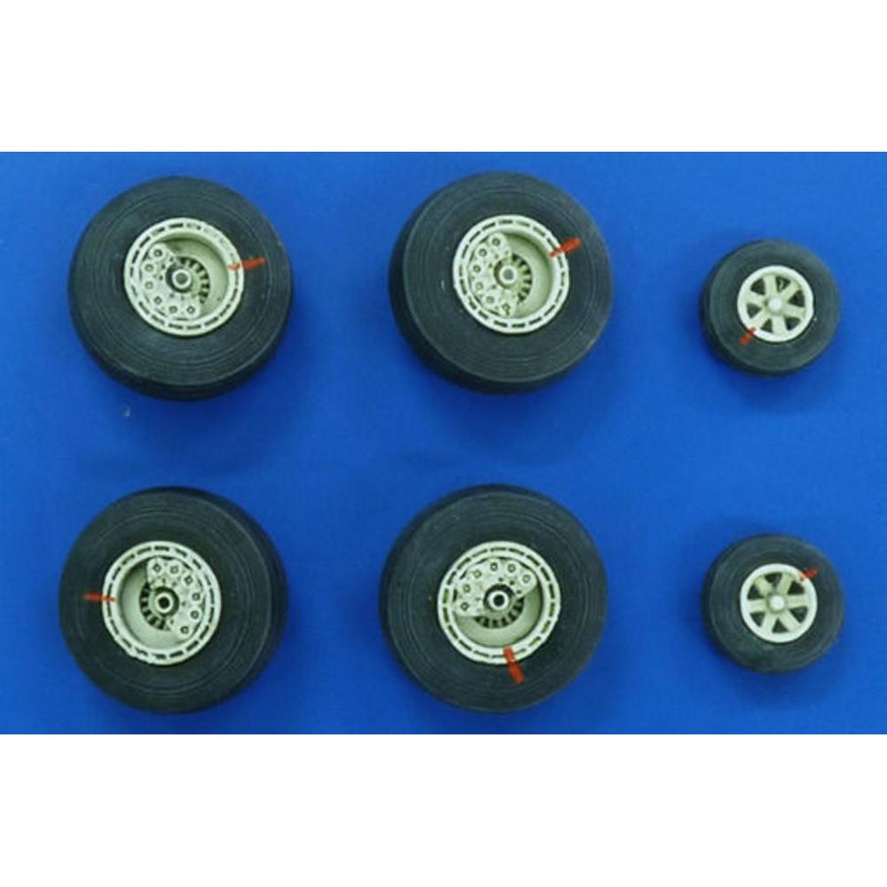 Plus Model Wheels for EC-121 Warning Star