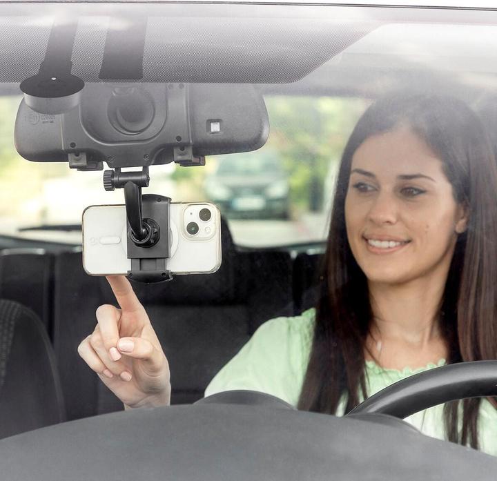 Actual product image InnovaGoods Mobile phone holder for the car - for rear-view mirrors