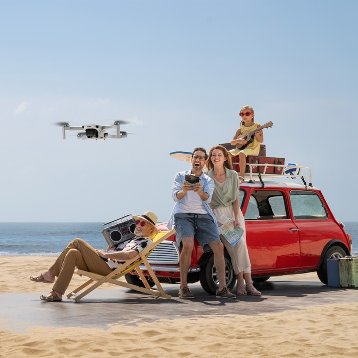 Image du produit DJI Mini 2 Fly More Combo (31 min, 249 g, 12 Mpx)