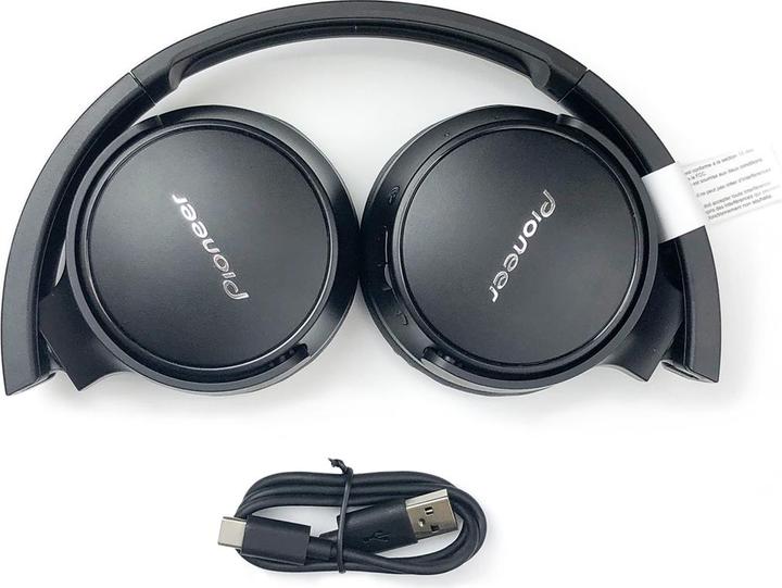 Actual product image Pioneer SE-S3BTB (25 h, Wireless)