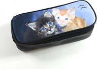 Kögler Mario Moreno, Federmäppchen, 2 schmusende Katzenba