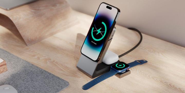 Actual product image Alogic Matrix+ Wireless 3-in-1 charging station MagSafe + Vent Mount (18 W)