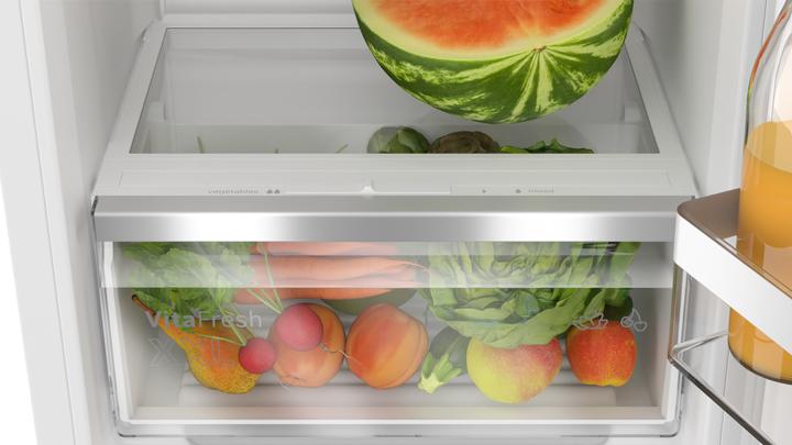 Actual product image Bosch Hausgeräte KIL 42 ADD 1 EB refrigerator D 172/15L 122cm fixed door with soft-closing mechanism (187 l)