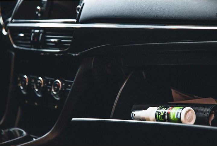 Produktbild F100 Fahrradreiniger (100 ml, Bremsreiniger, Fahrradreiniger, Kettenreiniger, Universal-Schmiermittel)