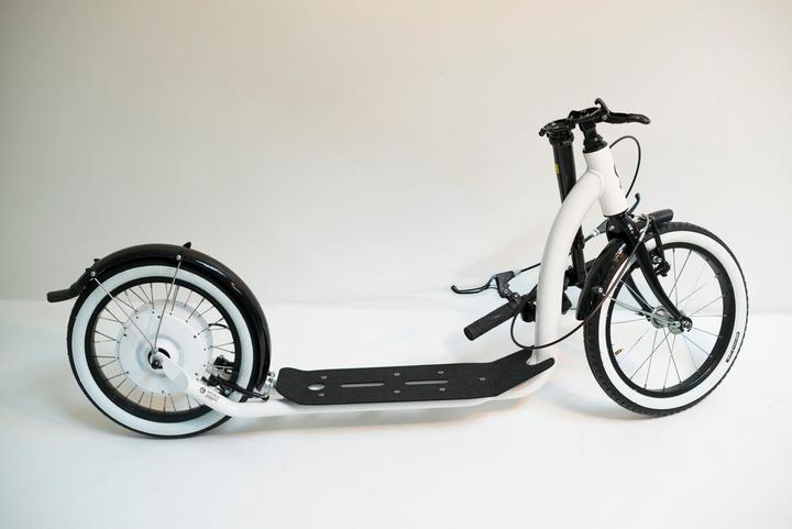 Actual product image FlyKly Smart Ped (25 km/h, 50 km, 250 W)