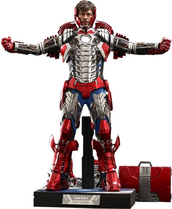 Actual product image Hot Toys Movie Masterpiece 1/6 Tony Stark (Mark V Suit Up Version) Deluxe