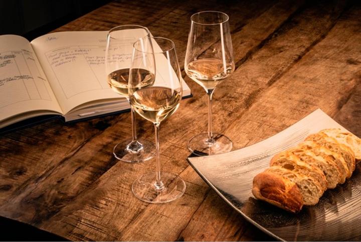 Actual product image Eisch Superior Chardonnay 500/31 2 pack (42 cl, 2 Glasses, White wine glasses)