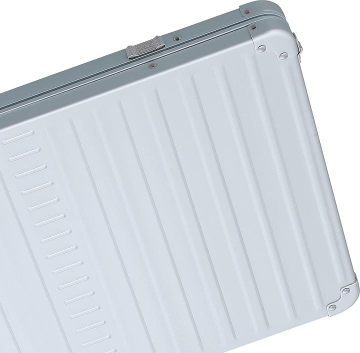 Actual product image Aleon Aluminium Laptop Sleeve 17" (18.11")