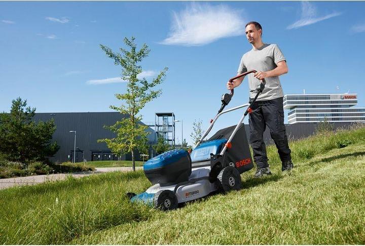 Actual product image Bosch Professional Cordless lawn mower (Rechargeable battery operated)