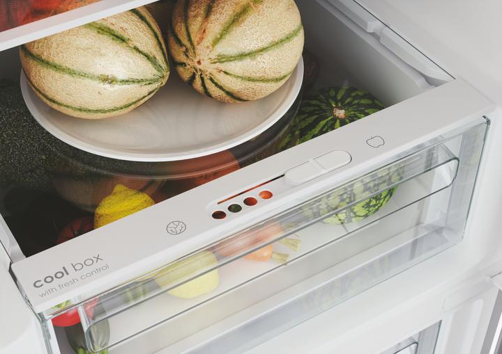 Actual product image Candy Fridge-freezer combination CCE4T618ES (341 l)