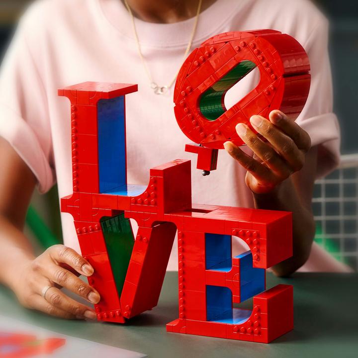 Actual product image LEGO Love (31214, LEGO Art)