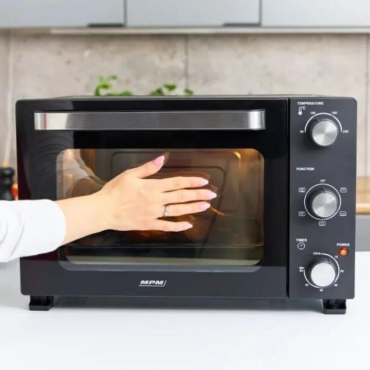 Image du produit MPM MPE-14/T - Four électrique à thermo-convection noir