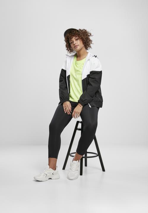 Actual product image Urban Classics Ladies Arrow Windbreaker (4XL)