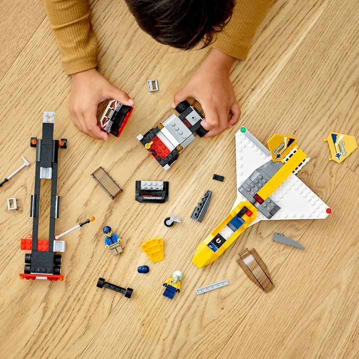 Immagine prodotto LEGO Jet Transporter per spettacoli aerei (60289, LEGO City)