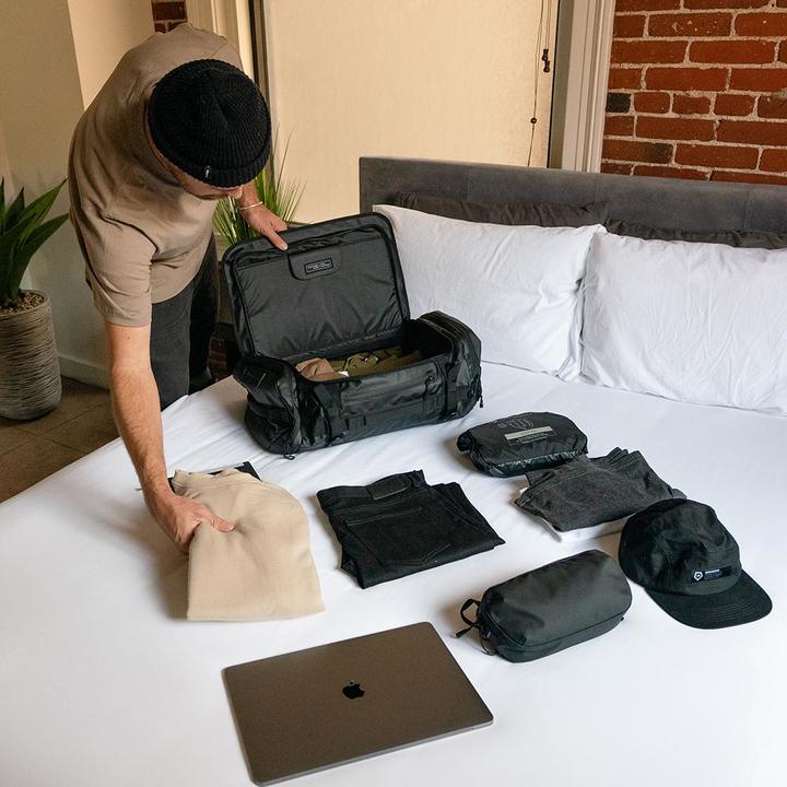 Actual product image Wandrd Hexad Carryall 60L (Photo backpack, 60 l)