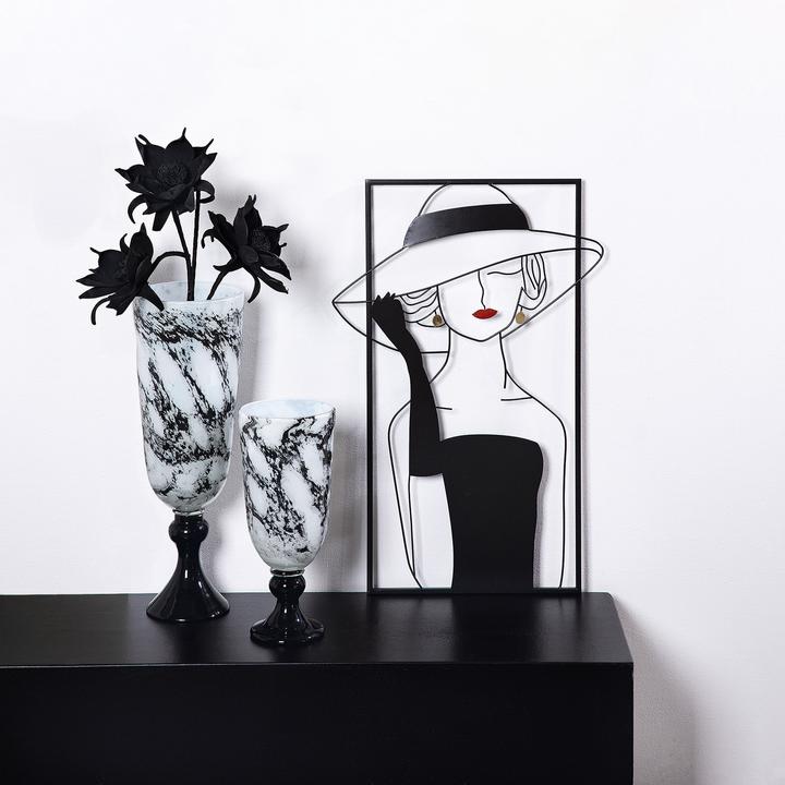 Actual product image Casablanca by Gilde Lady with hat (39.5 x 60 cm)